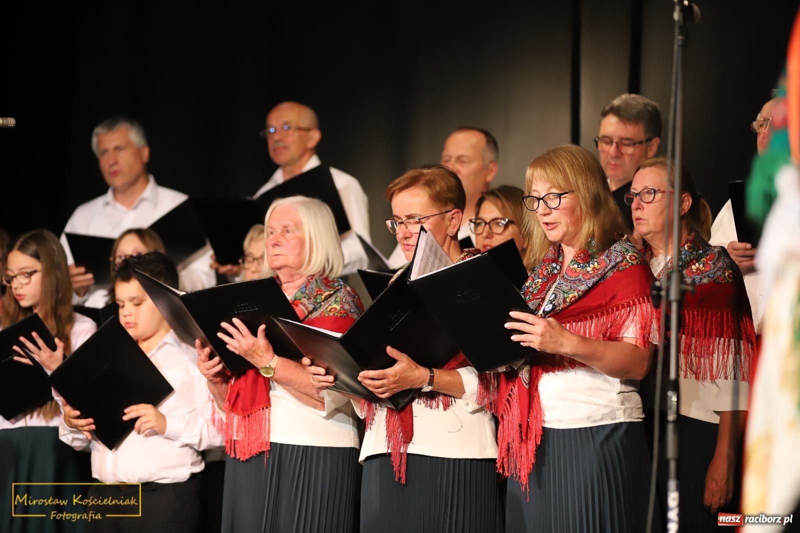 Zdjęcie w galerii na portalu naszraciborz.pl: Tańce i pieśni. Trojok Śląski w Strzesze [FOTO i WIDEO] wiadomości z regionu