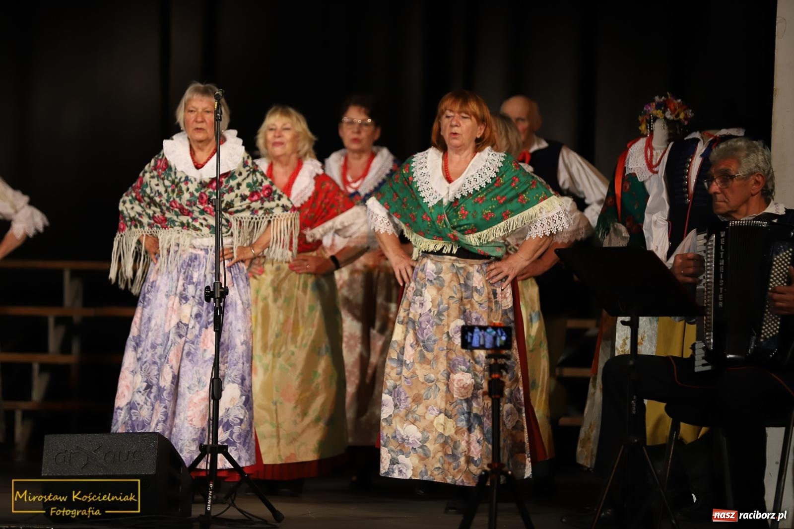 Zdjęcie w galerii na portalu naszraciborz.pl: Tańce i pieśni. Trojok Śląski w Strzesze [FOTO i WIDEO] wiadomości z regionu
