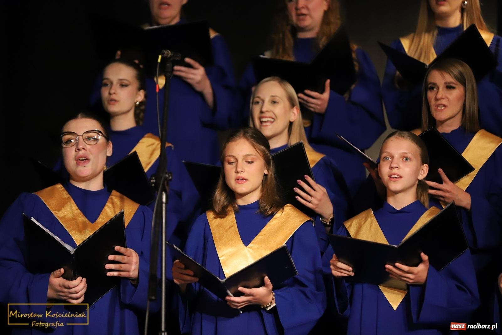 Zdjęcie w galerii na portalu naszraciborz.pl: Tańce i pieśni. Trojok Śląski w Strzesze [FOTO i WIDEO] wiadomości z regionu