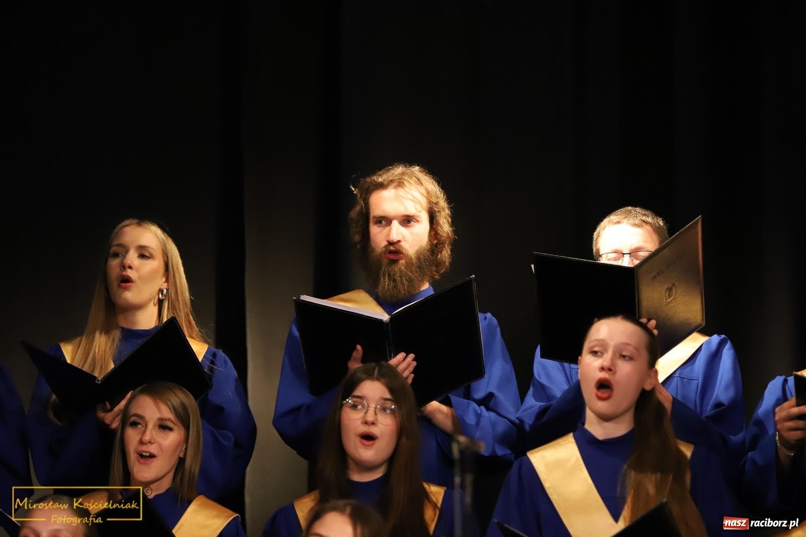 Zdjęcie w galerii na portalu naszraciborz.pl: Tańce i pieśni. Trojok Śląski w Strzesze [FOTO i WIDEO] wiadomości z regionu