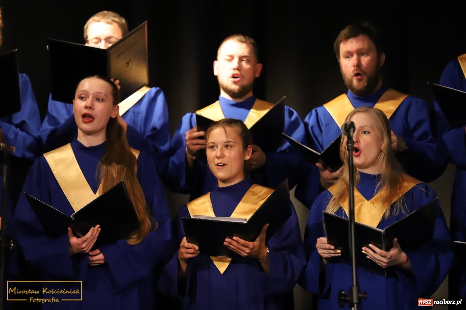 Zdjęcie w galerii na portalu naszraciborz.pl: Tańce i pieśni. Trojok Śląski w Strzesze [FOTO i WIDEO] wiadomości z regionu
