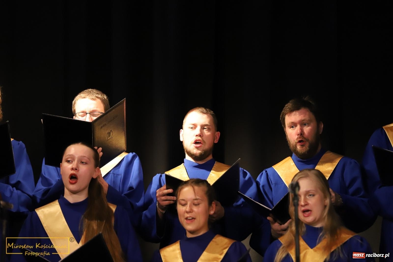 Zdjęcie w galerii na portalu naszraciborz.pl: Tańce i pieśni. Trojok Śląski w Strzesze [FOTO i WIDEO] wiadomości z regionu