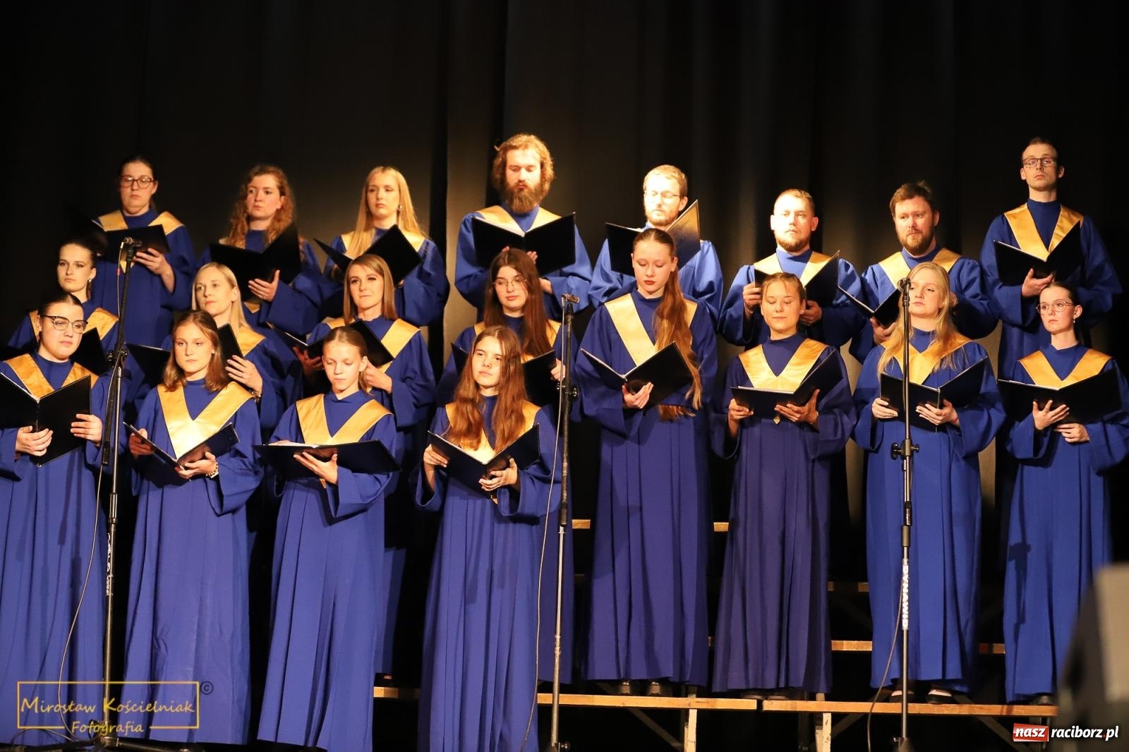 Zdjęcie w galerii na portalu naszraciborz.pl: Tańce i pieśni. Trojok Śląski w Strzesze [FOTO i WIDEO] wiadomości z regionu