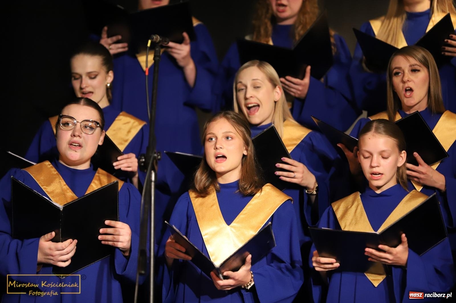 Zdjęcie w galerii na portalu naszraciborz.pl: Tańce i pieśni. Trojok Śląski w Strzesze [FOTO i WIDEO] wiadomości z regionu