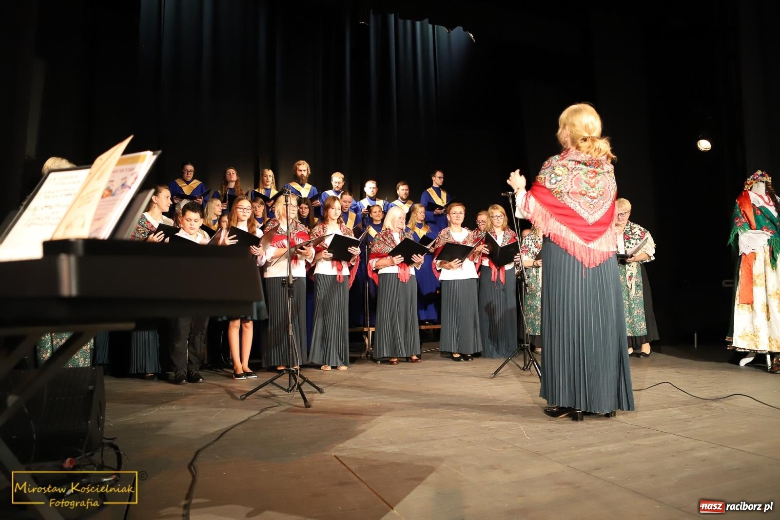 Zdjęcie w galerii na portalu naszraciborz.pl: Tańce i pieśni. Trojok Śląski w Strzesze [FOTO i WIDEO] wiadomości z regionu
