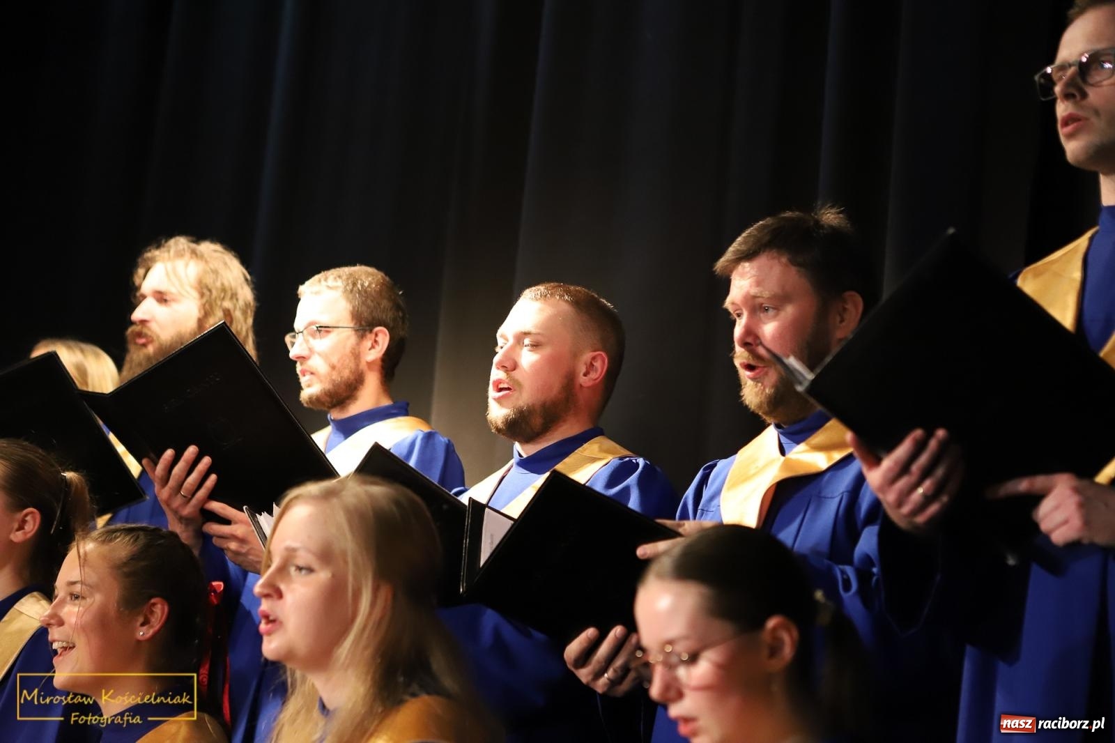Zdjęcie w galerii na portalu naszraciborz.pl: Tańce i pieśni. Trojok Śląski w Strzesze [FOTO i WIDEO] wiadomości z regionu