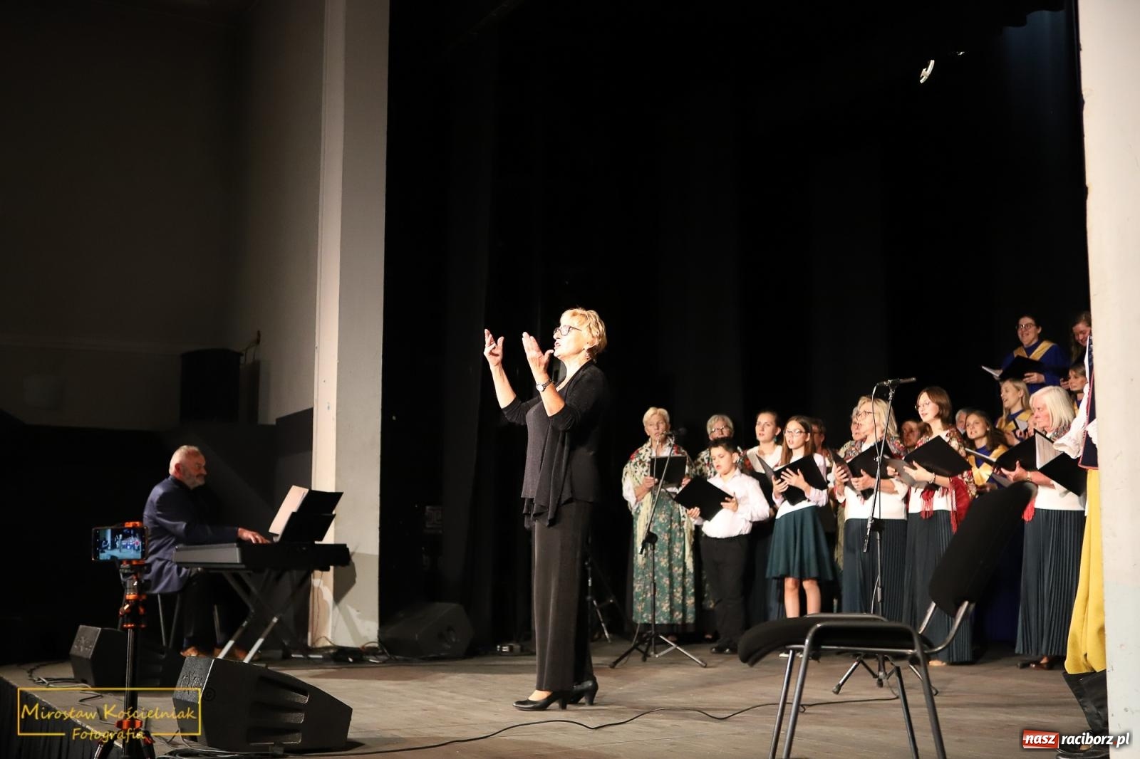 Zdjęcie w galerii na portalu naszraciborz.pl: Tańce i pieśni. Trojok Śląski w Strzesze [FOTO i WIDEO] wiadomości z regionu