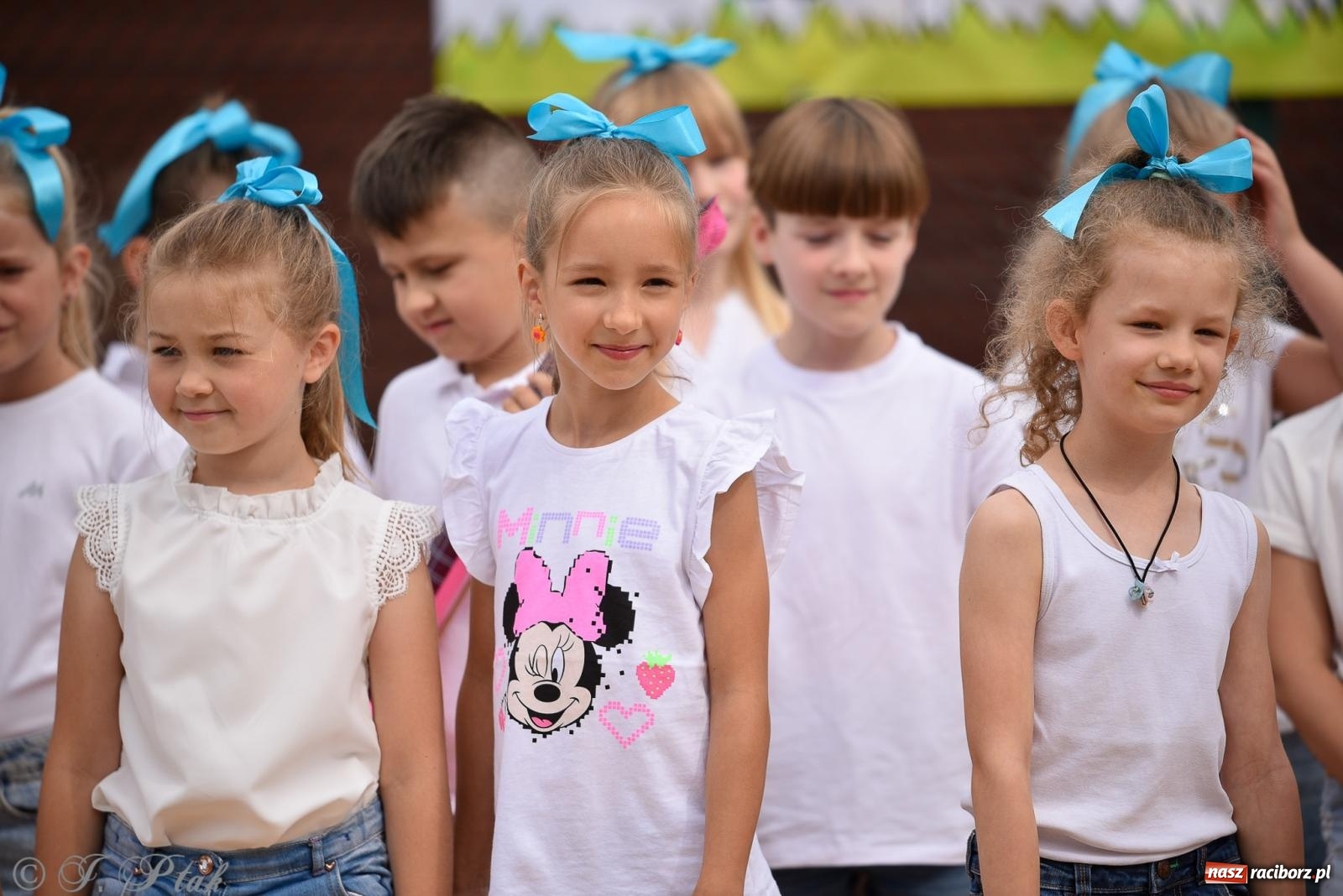 Zdjęcie w galerii na portalu naszraciborz.pl: Piętnastka festynem rodzinnym żegna rok szkolny wiadomości z regionu