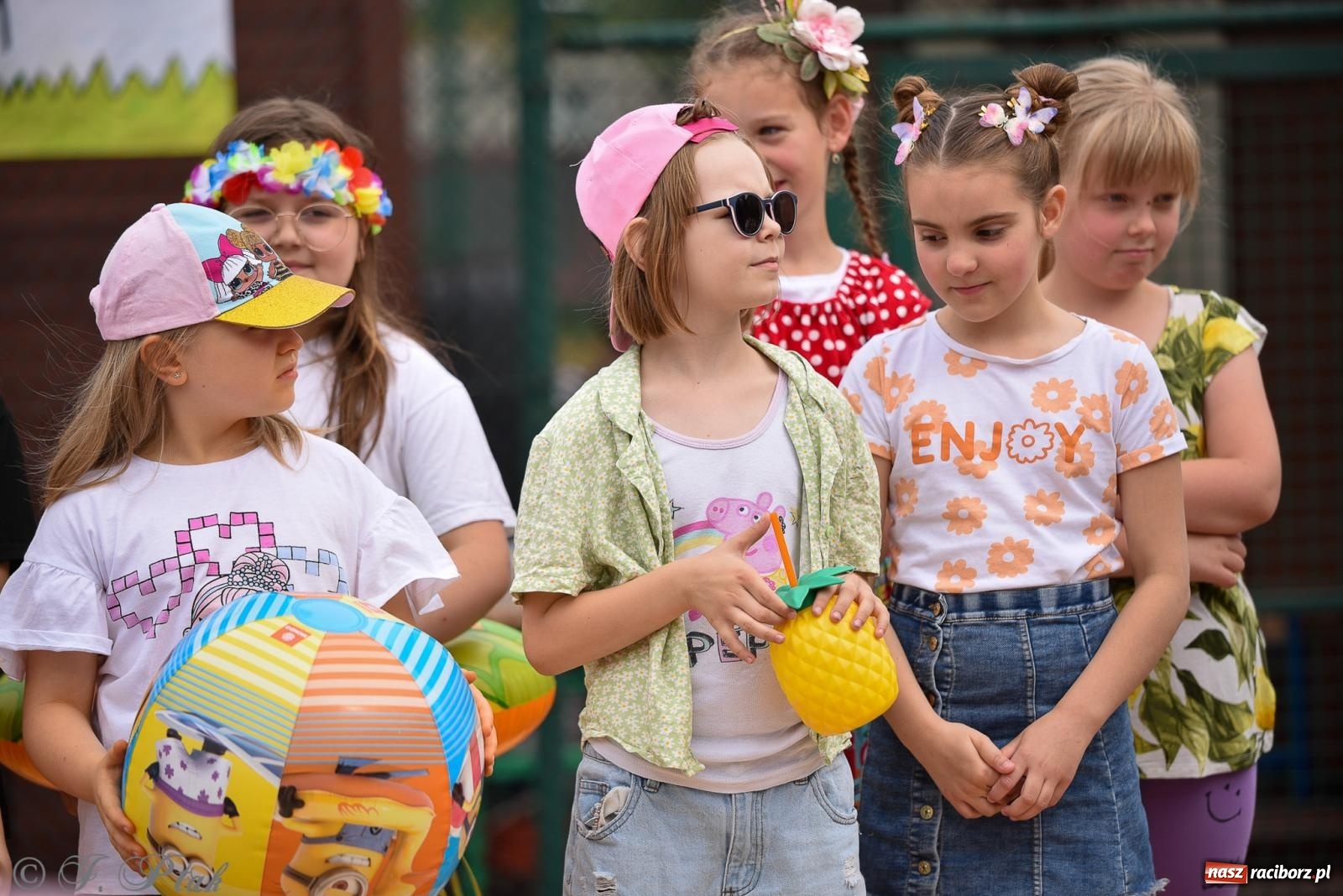 Zdjęcie w galerii na portalu naszraciborz.pl: Piętnastka festynem rodzinnym żegna rok szkolny wiadomości z regionu