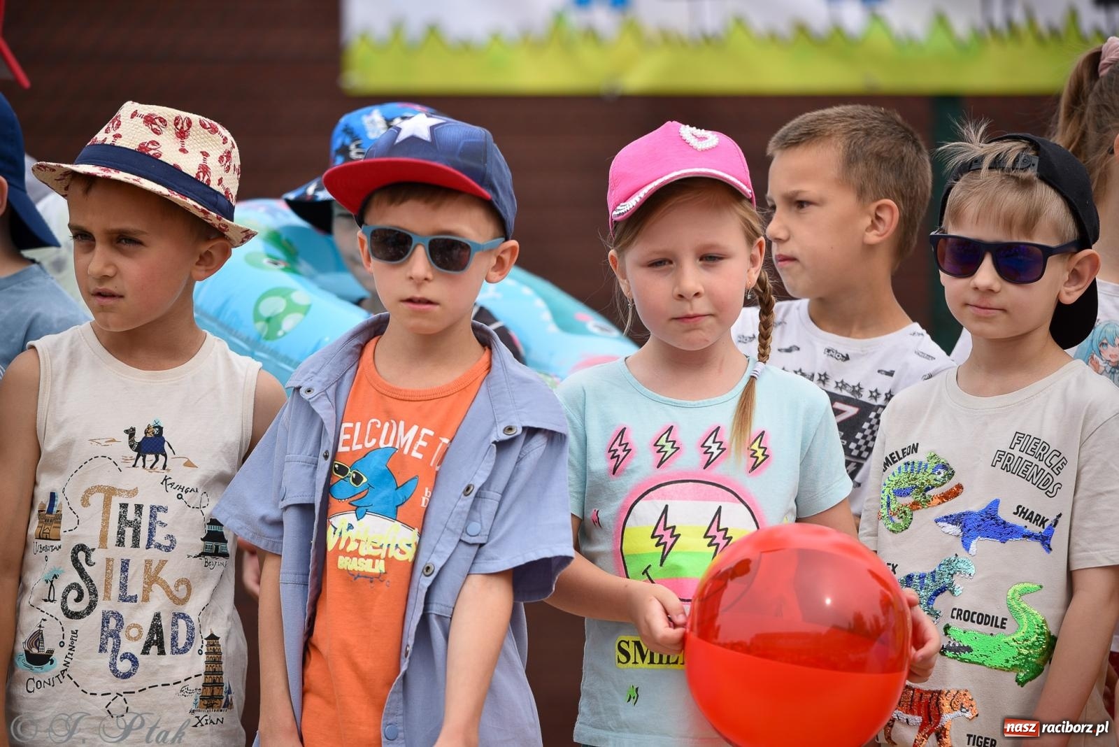 Zdjęcie w galerii na portalu naszraciborz.pl: Piętnastka festynem rodzinnym żegna rok szkolny wiadomości z regionu