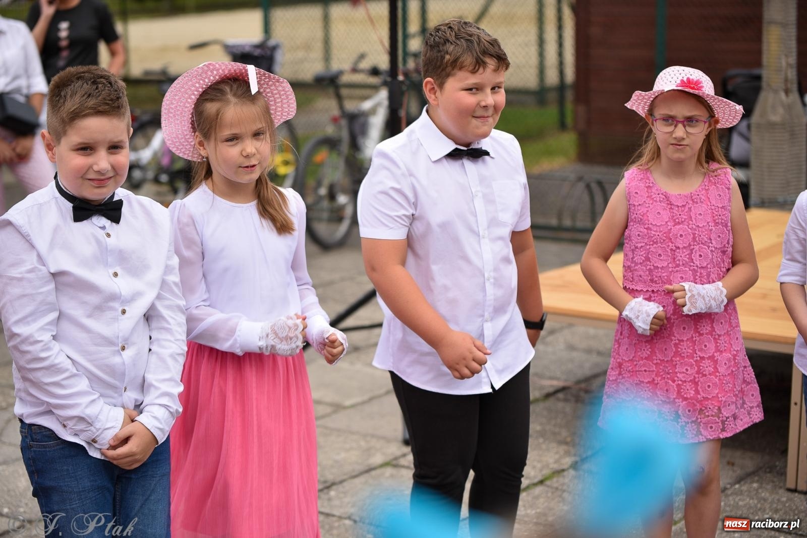 Zdjęcie w galerii na portalu naszraciborz.pl: Piętnastka festynem rodzinnym żegna rok szkolny wiadomości z regionu