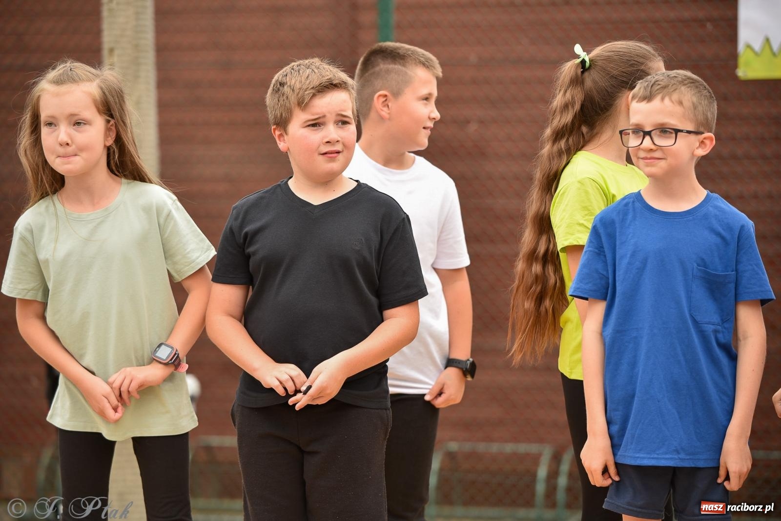 Zdjęcie w galerii na portalu naszraciborz.pl: Piętnastka festynem rodzinnym żegna rok szkolny wiadomości z regionu