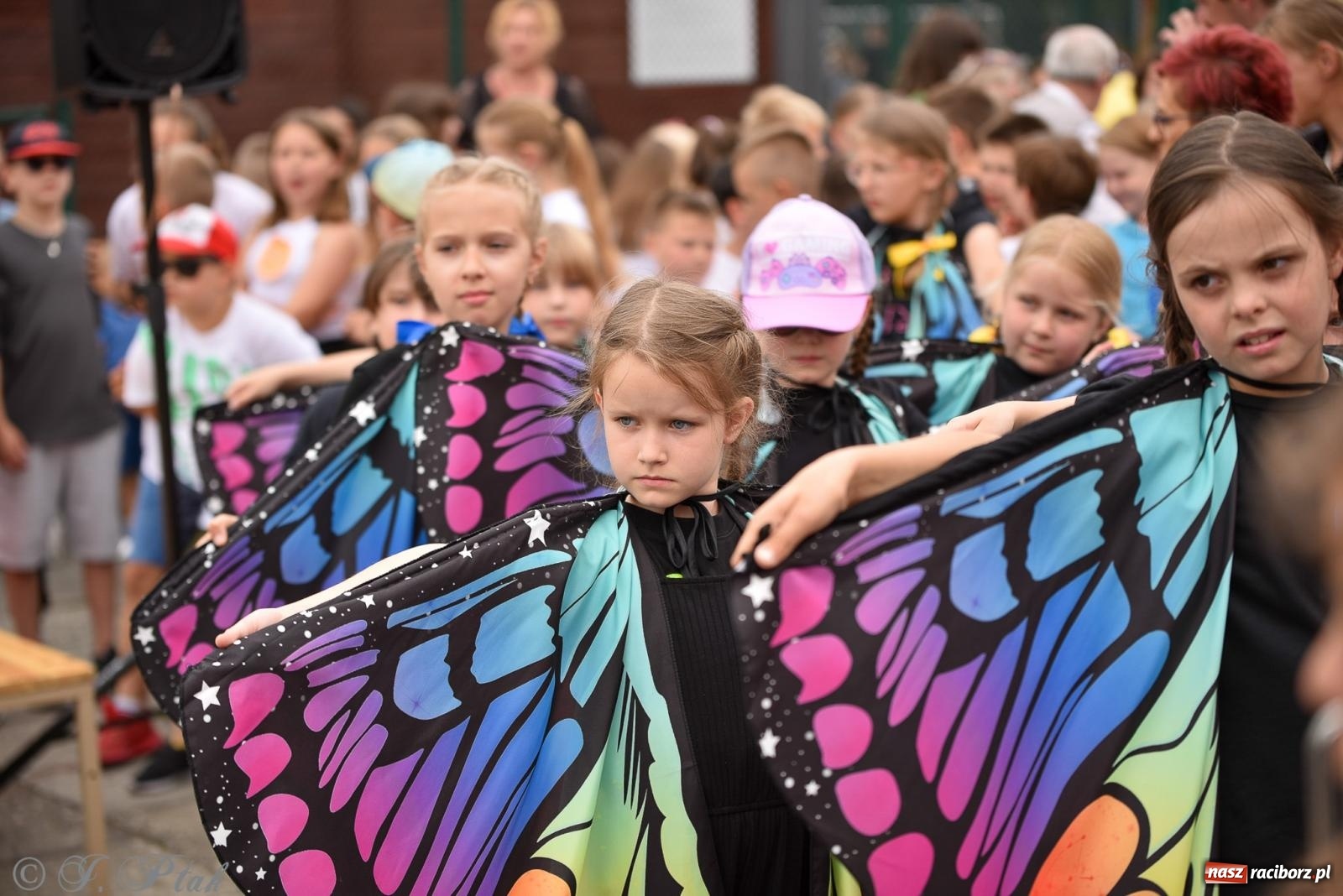 Zdjęcie w galerii na portalu naszraciborz.pl: Piętnastka festynem rodzinnym żegna rok szkolny wiadomości z regionu