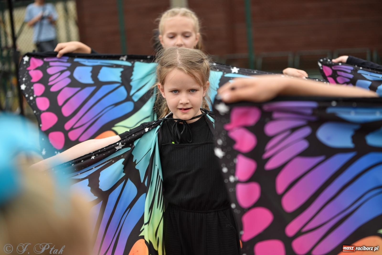 Zdjęcie w galerii na portalu naszraciborz.pl: Piętnastka festynem rodzinnym żegna rok szkolny wiadomości z regionu