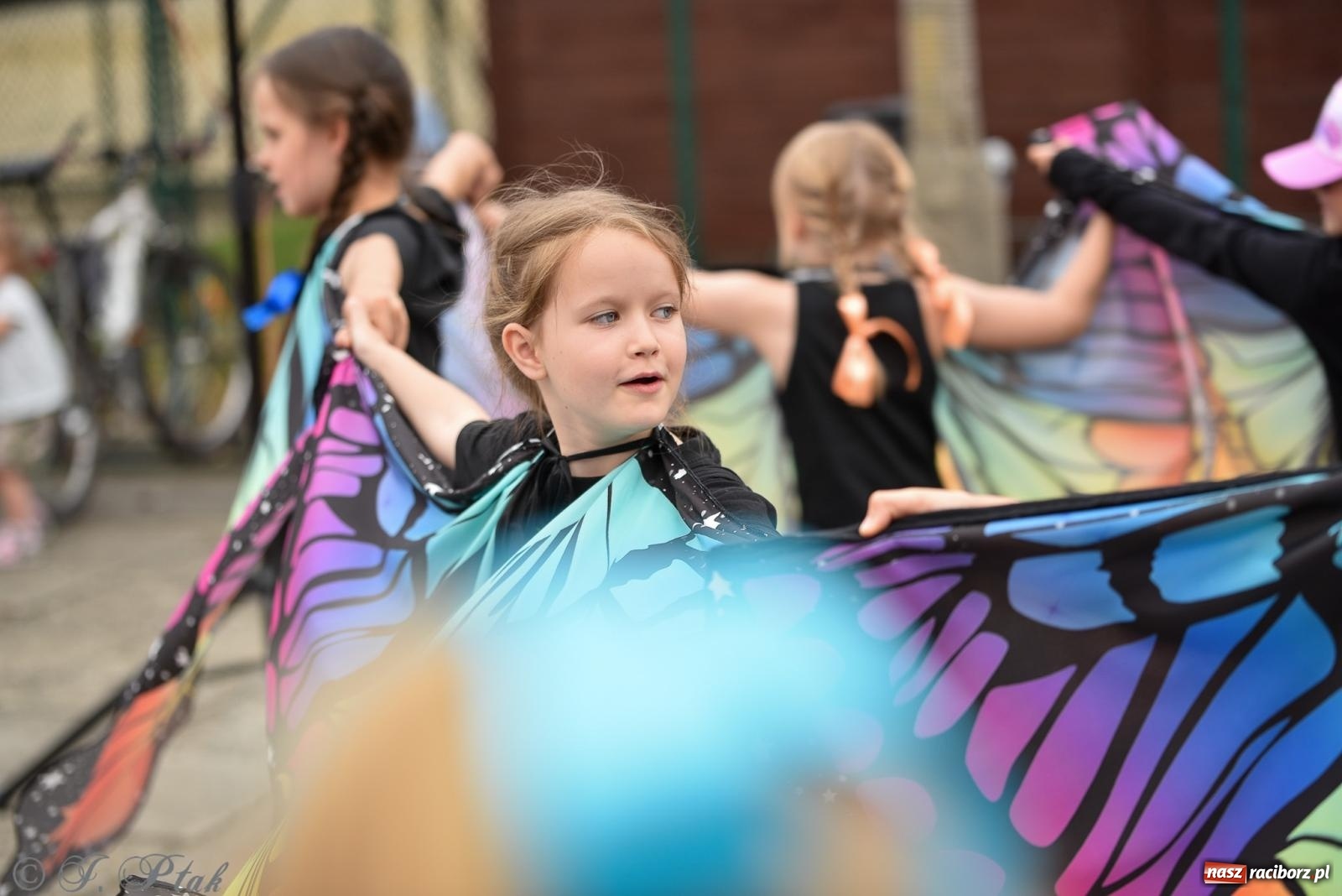 Zdjęcie w galerii na portalu naszraciborz.pl: Piętnastka festynem rodzinnym żegna rok szkolny wiadomości z regionu