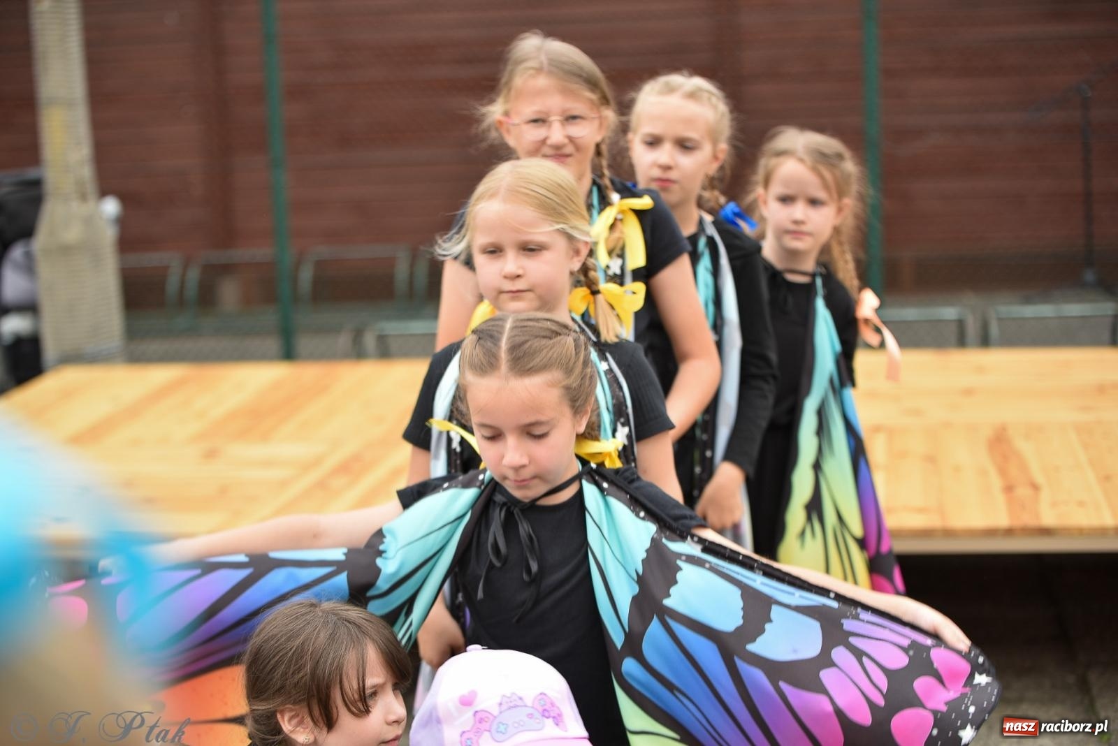Zdjęcie w galerii na portalu naszraciborz.pl: Piętnastka festynem rodzinnym żegna rok szkolny wiadomości z regionu