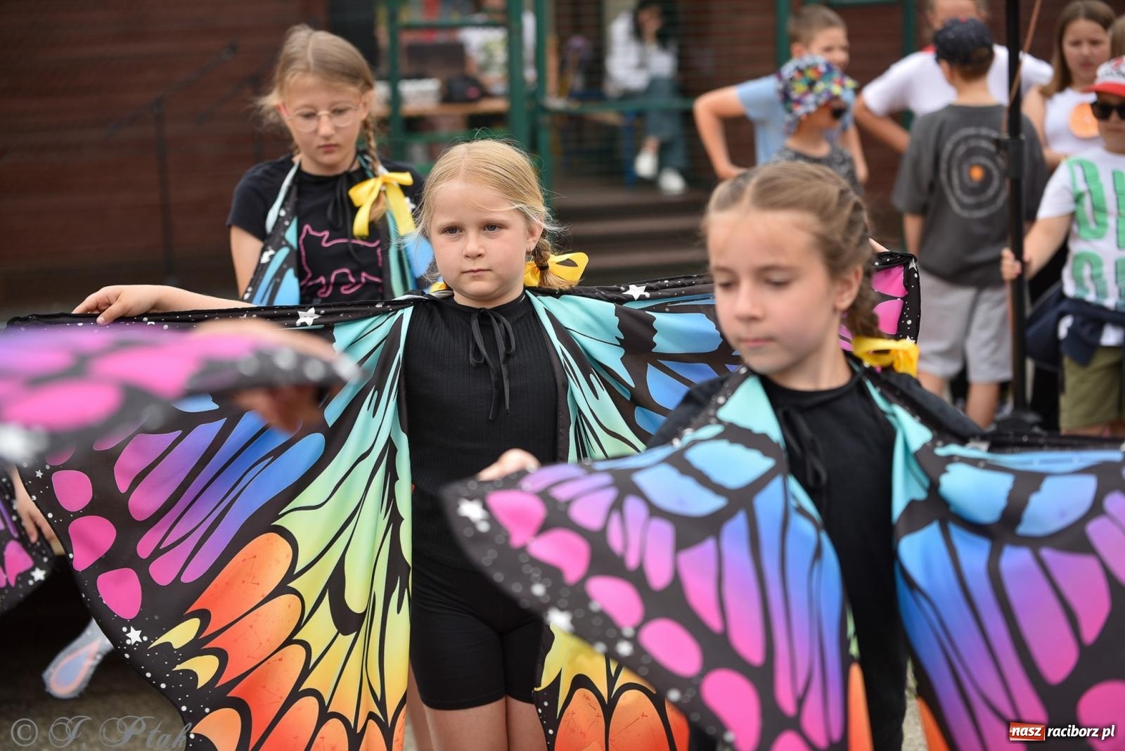 Zdjęcie w galerii na portalu naszraciborz.pl: Piętnastka festynem rodzinnym żegna rok szkolny wiadomości z regionu