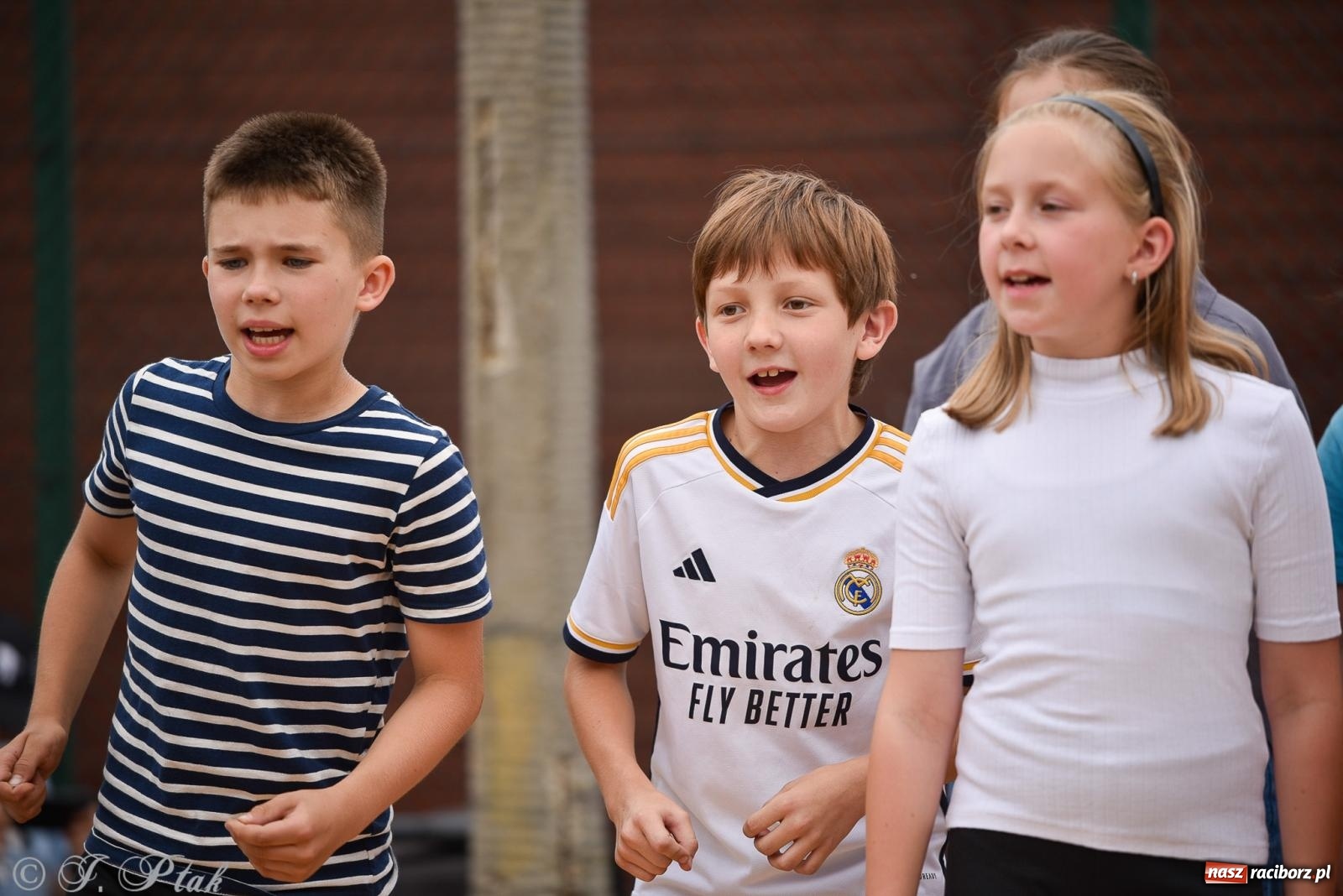 Zdjęcie w galerii na portalu naszraciborz.pl: Piętnastka festynem rodzinnym żegna rok szkolny wiadomości z regionu