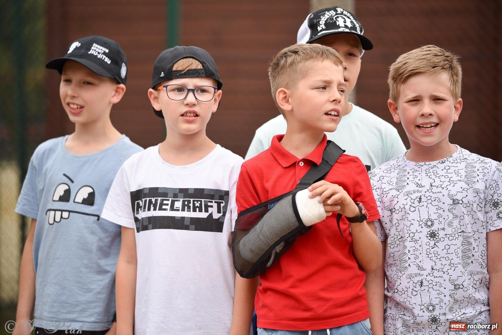 Zdjęcie w galerii na portalu naszraciborz.pl: Piętnastka festynem rodzinnym żegna rok szkolny wiadomości z regionu