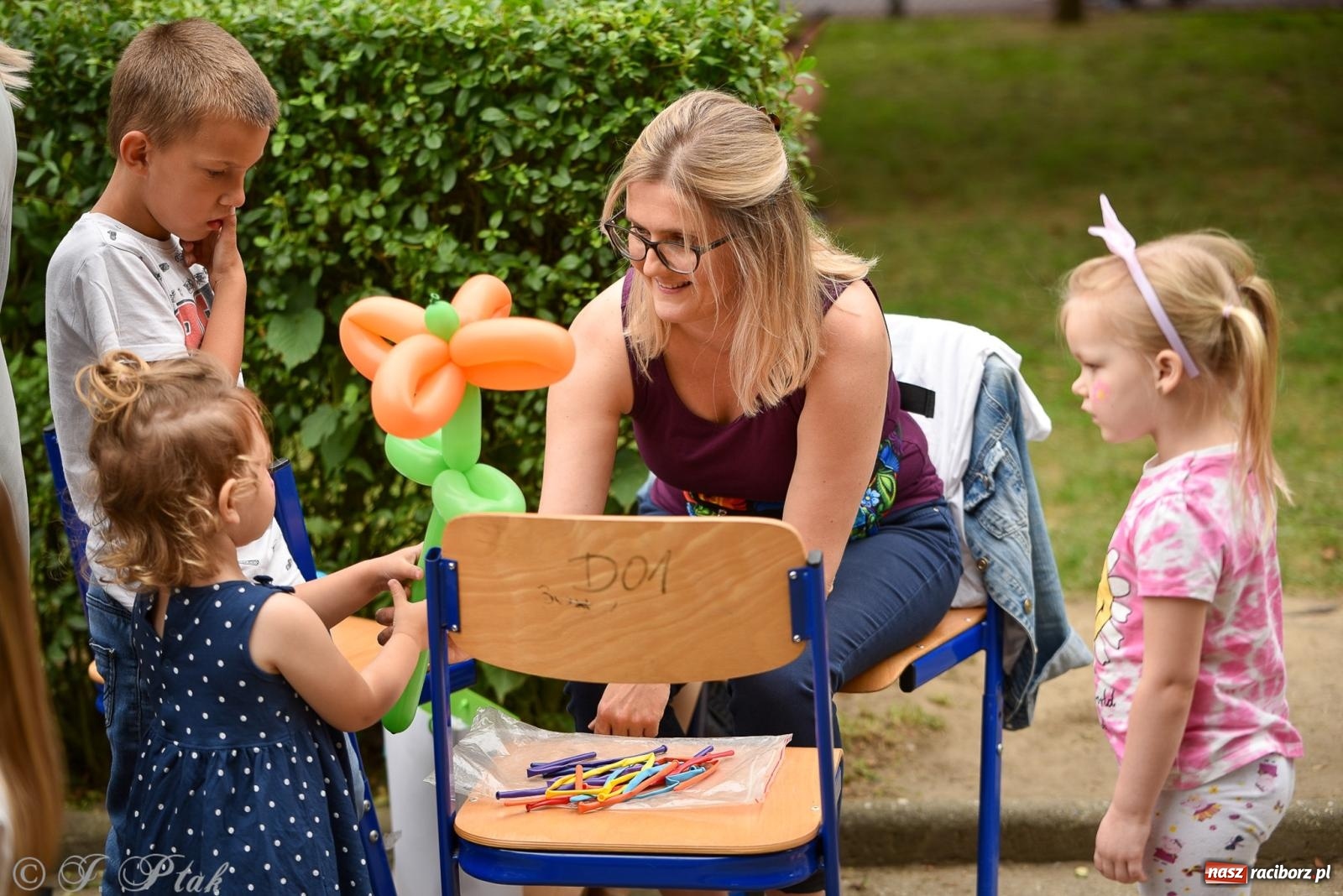 Zdjęcie w galerii na portalu naszraciborz.pl: Piętnastka festynem rodzinnym żegna rok szkolny wiadomości z regionu