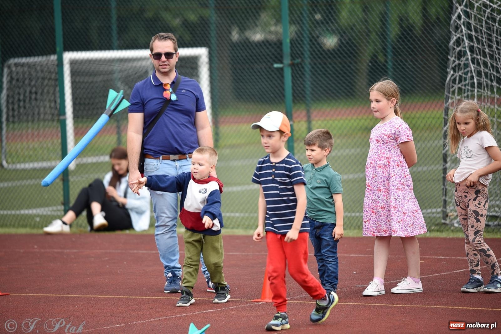 Zdjęcie w galerii na portalu naszraciborz.pl: Piętnastka festynem rodzinnym żegna rok szkolny wiadomości z regionu
