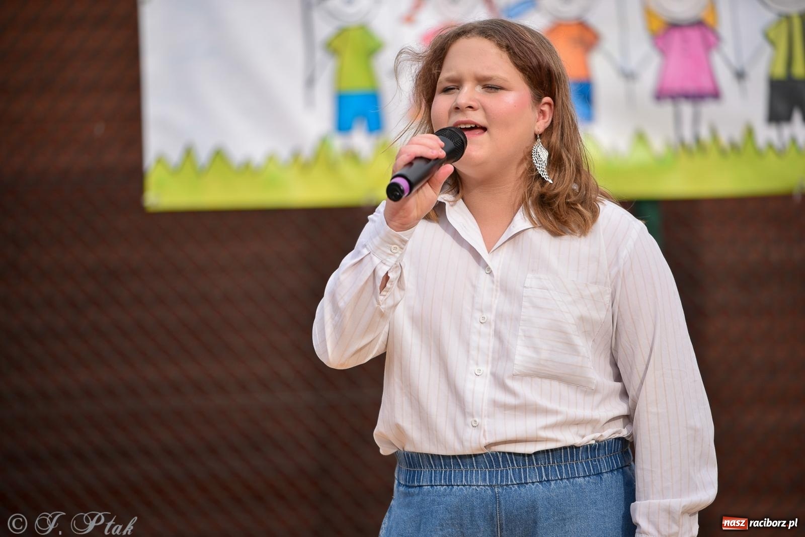 Zdjęcie w galerii na portalu naszraciborz.pl: Piętnastka festynem rodzinnym żegna rok szkolny wiadomości z regionu
