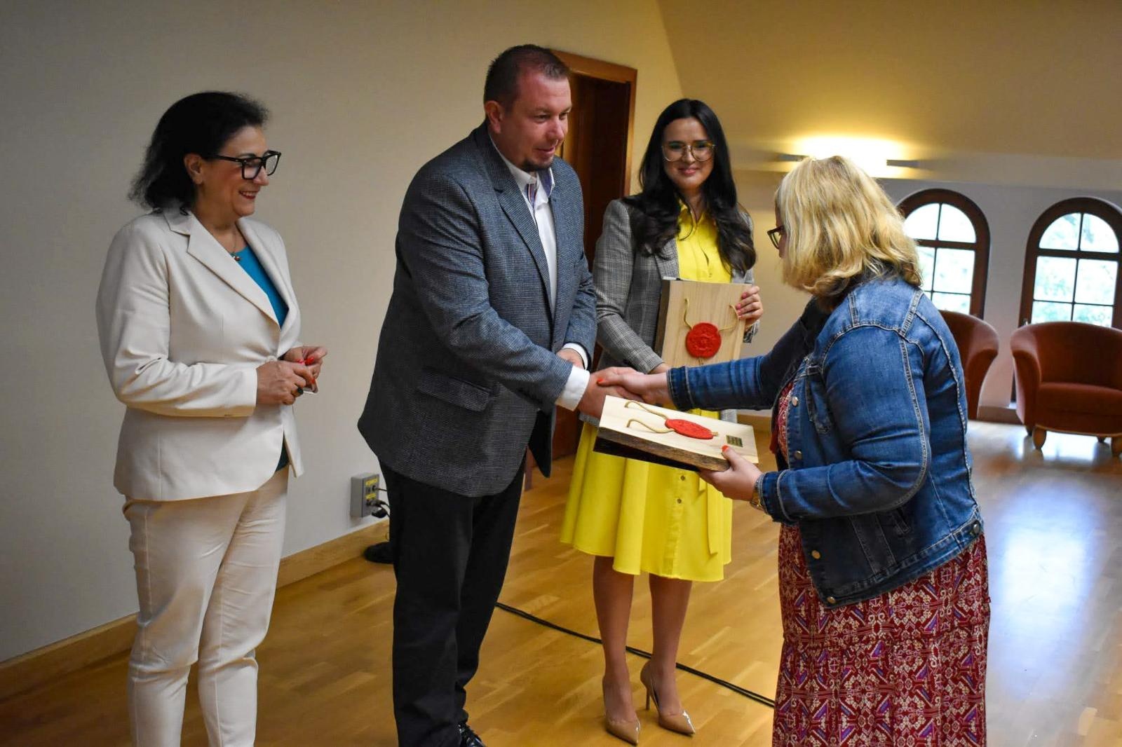 Zdjęcie w galerii na portalu naszraciborz.pl: Strażnicy pieczęci raciborskiego zamku wiadomości z regionu