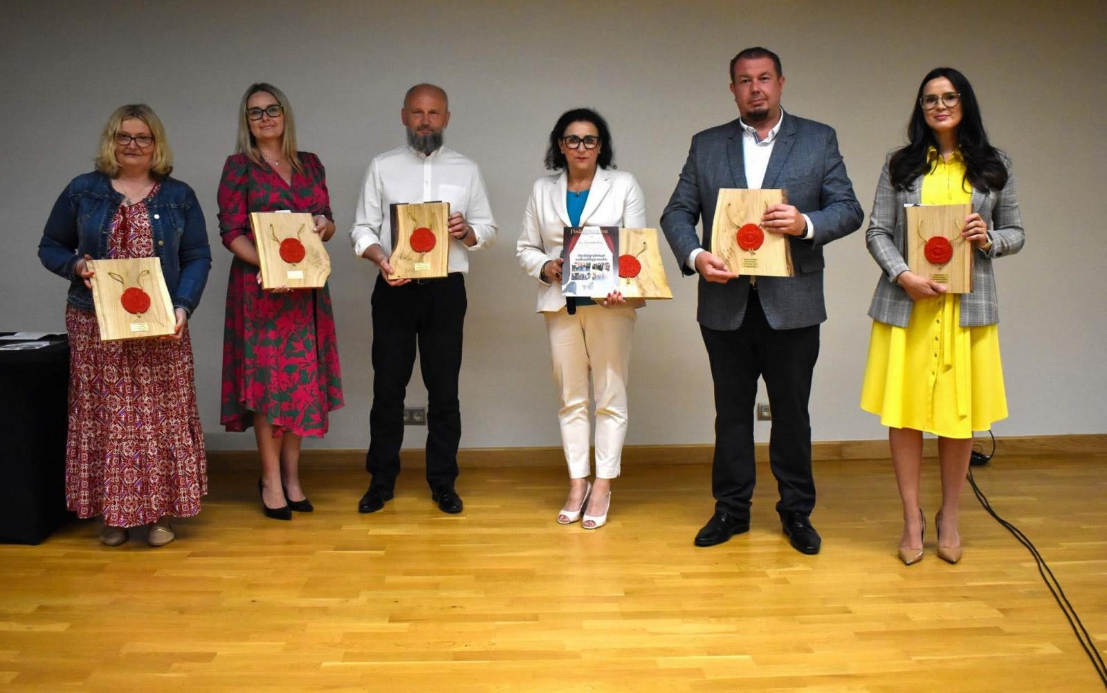 Zdjęcie w galerii na portalu naszraciborz.pl: Strażnicy pieczęci raciborskiego zamku wiadomości z regionu