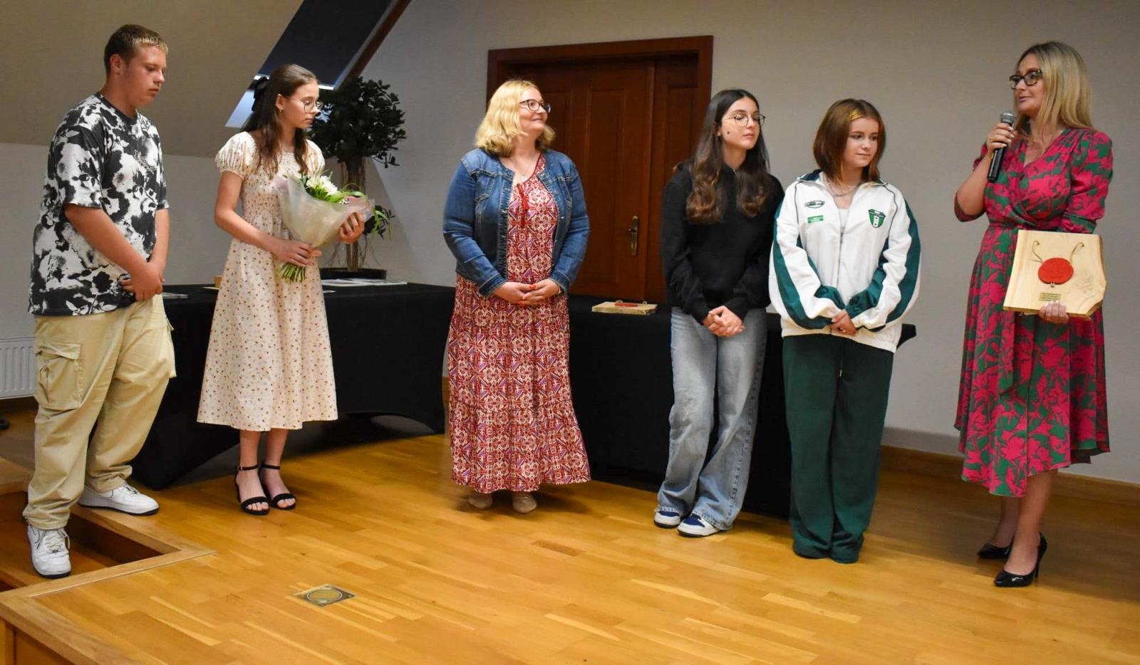 Zdjęcie w galerii na portalu naszraciborz.pl: Strażnicy pieczęci raciborskiego zamku wiadomości z regionu