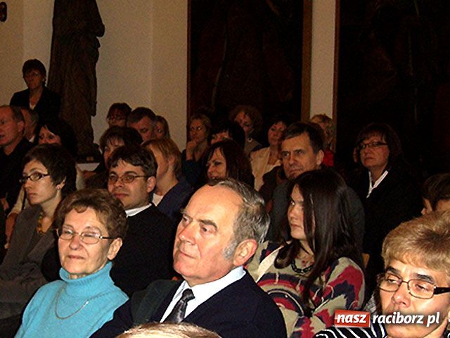 Zdjęcie w galerii na portalu naszraciborz.pl: Wernisaż raciborskich plastyków wiadomości z regionu