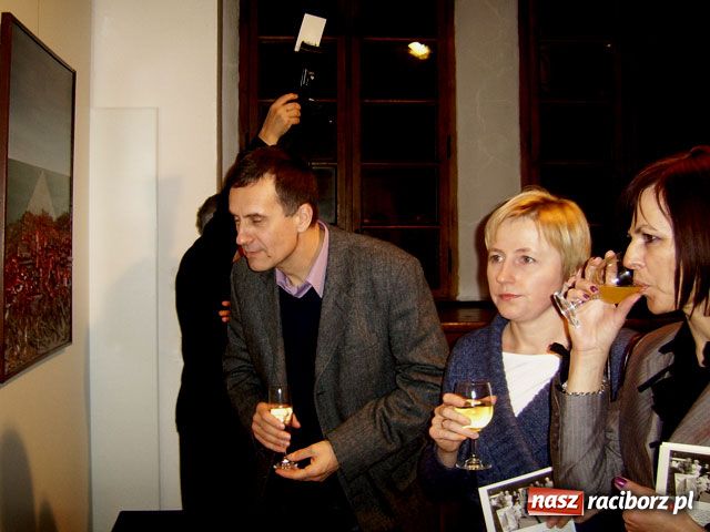 Zdjęcie w galerii na portalu naszraciborz.pl: Wernisaż raciborskich plastyków wiadomości z regionu