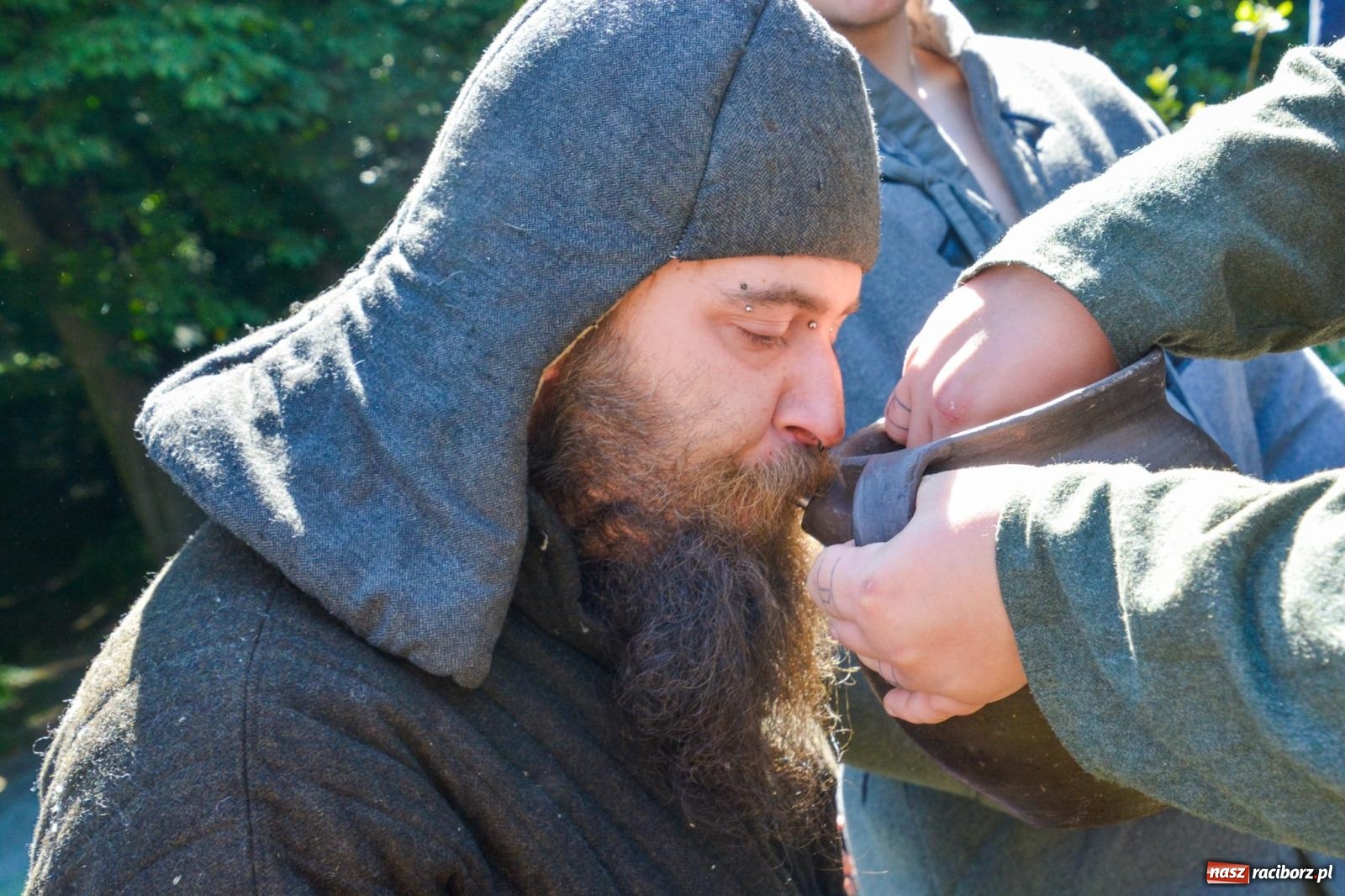 Zdjęcie w galerii na portalu naszraciborz.pl: Drengowie znów poszli na rekord. Ruszył XIV Raciborski Festiwal Średniowieczny [FOTO i WIDEO] wiadomości z regionu
