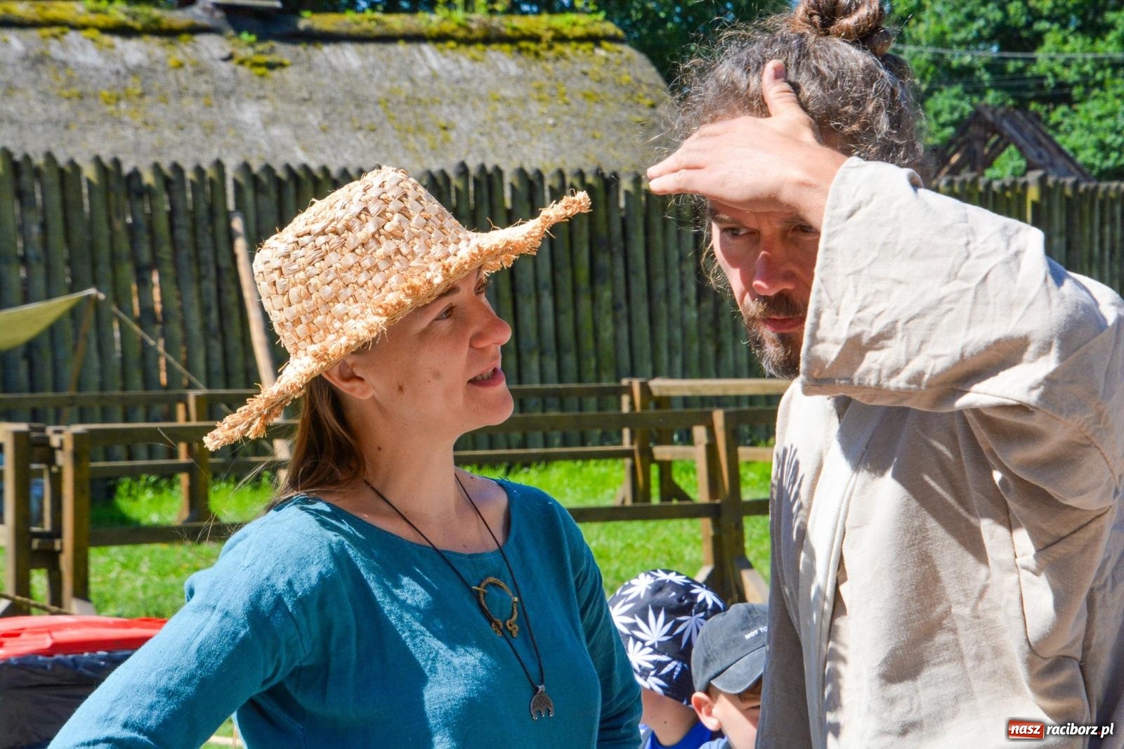 Zdjęcie w galerii na portalu naszraciborz.pl: Drengowie znów poszli na rekord. Ruszył XIV Raciborski Festiwal Średniowieczny [FOTO i WIDEO] wiadomości z regionu