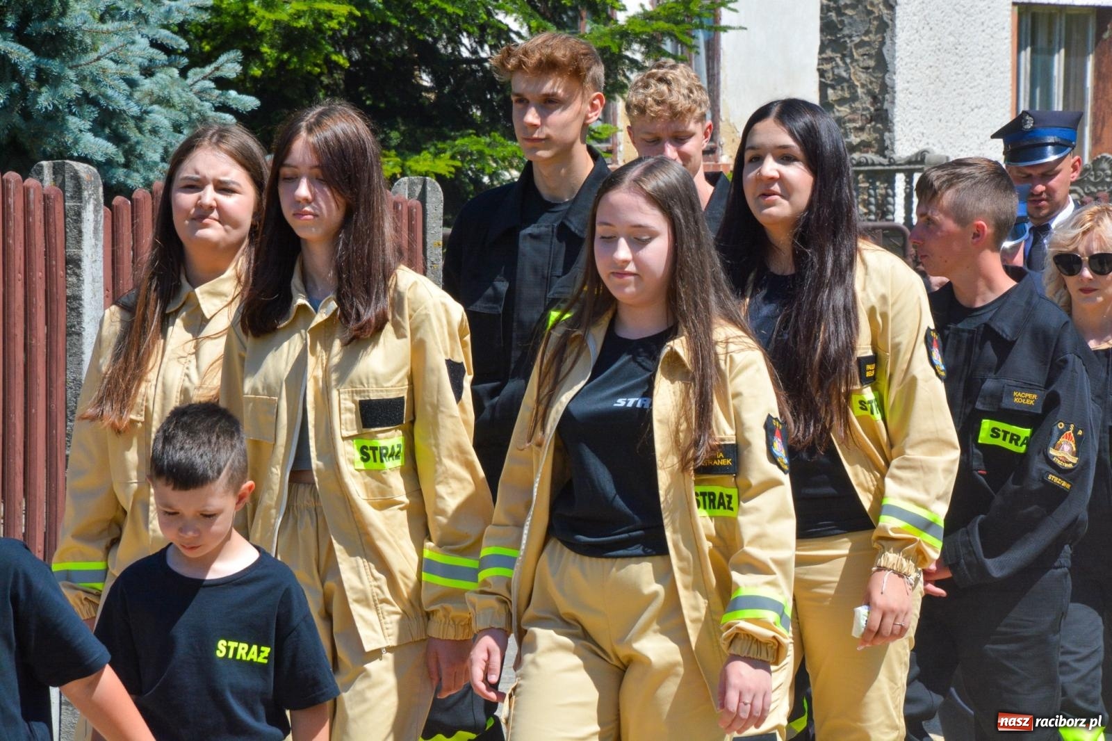Zdjęcie w galerii na portalu naszraciborz.pl: Msza w ogrodach i apel przy remizie. OSP Strzybnik świętuje 90-lecie wiadomości z regionu