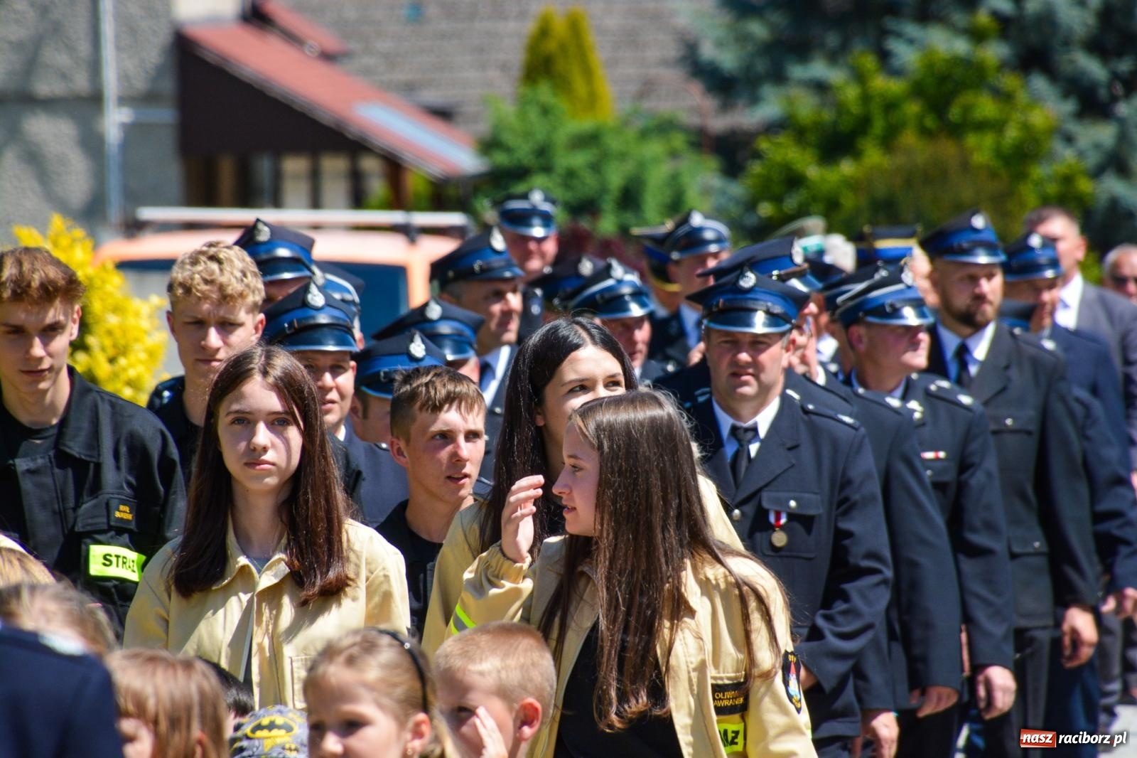 Zdjęcie w galerii na portalu naszraciborz.pl: Msza w ogrodach i apel przy remizie. OSP Strzybnik świętuje 90-lecie wiadomości z regionu