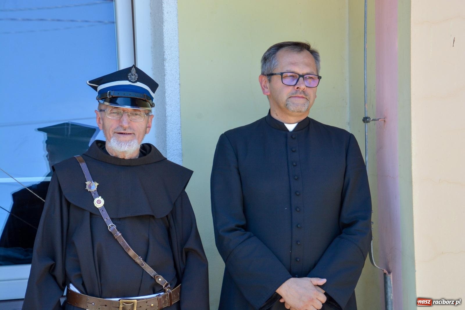 Zdjęcie w galerii na portalu naszraciborz.pl: Msza w ogrodach i apel przy remizie. OSP Strzybnik świętuje 90-lecie wiadomości z regionu