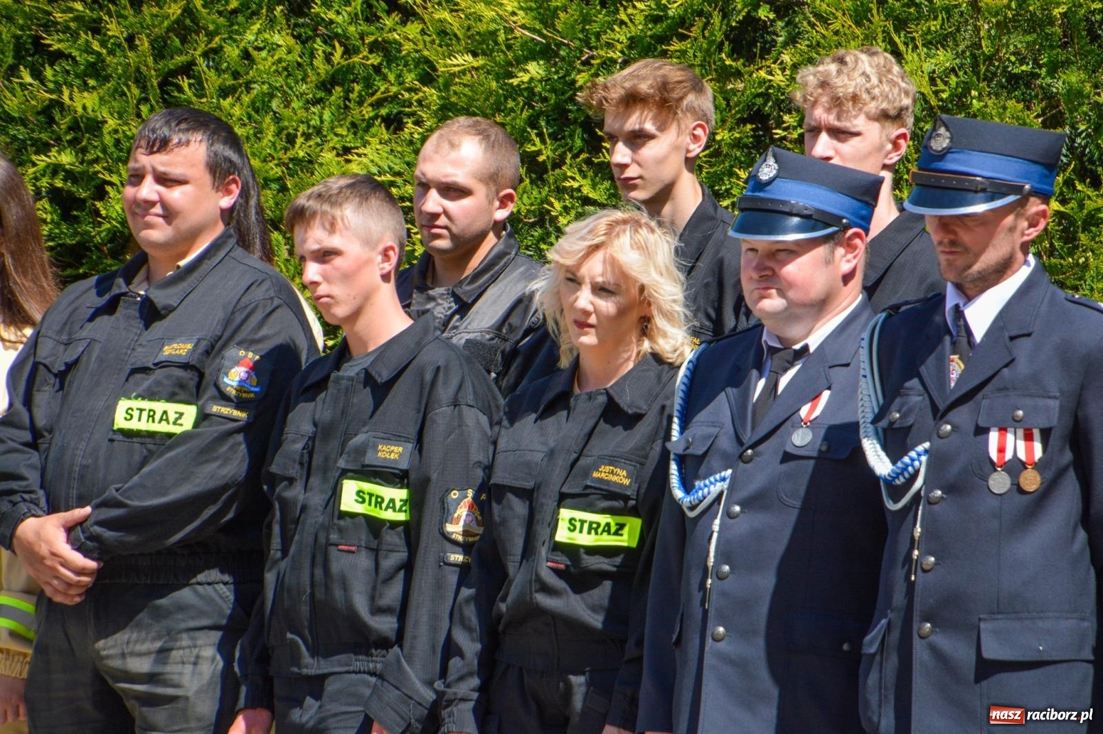 Zdjęcie w galerii na portalu naszraciborz.pl: Msza w ogrodach i apel przy remizie. OSP Strzybnik świętuje 90-lecie wiadomości z regionu