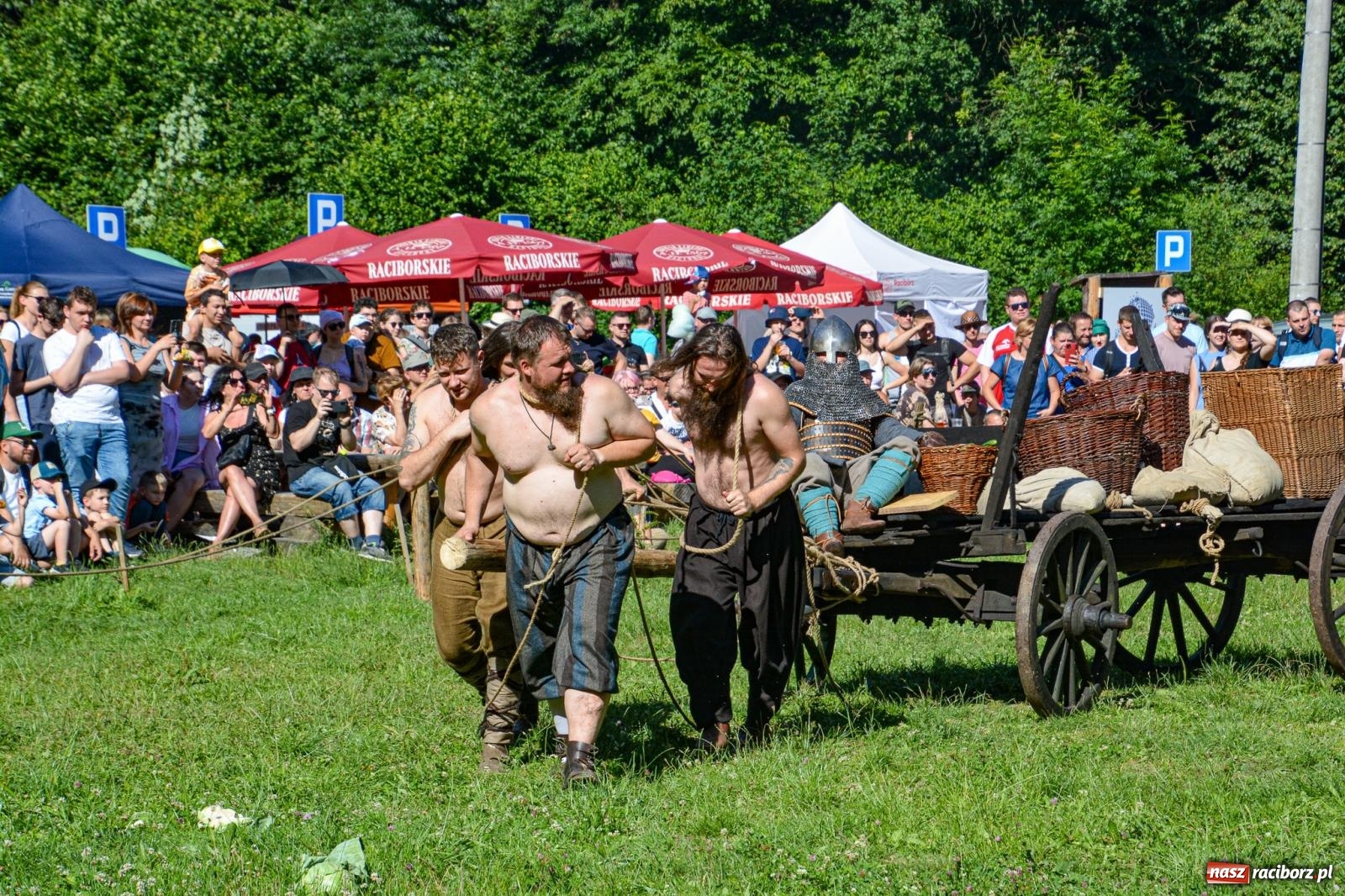 Zdjęcie w galerii na portalu naszraciborz.pl: Napad na karawanę i wielka bitwa wojów pod Oborą [FOTO i WIDEO] wiadomości z regionu