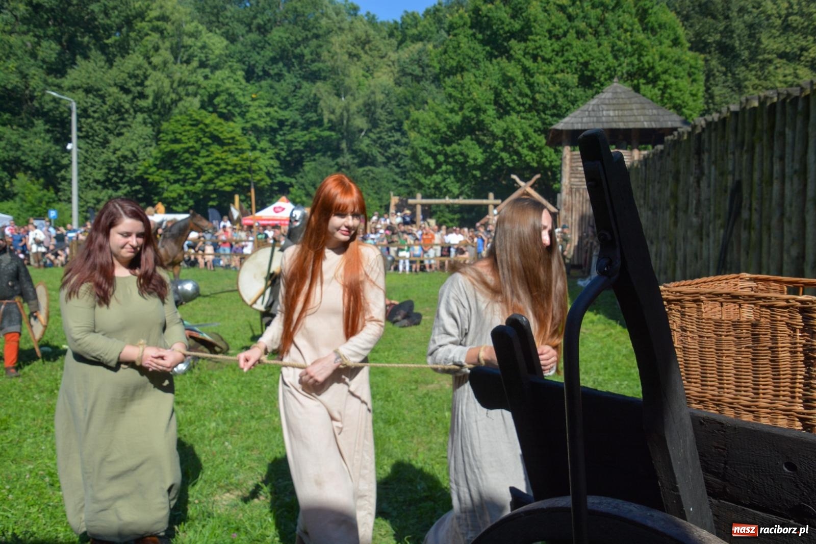 Zdjęcie w galerii na portalu naszraciborz.pl: Napad na karawanę i wielka bitwa wojów pod Oborą [FOTO i WIDEO] wiadomości z regionu