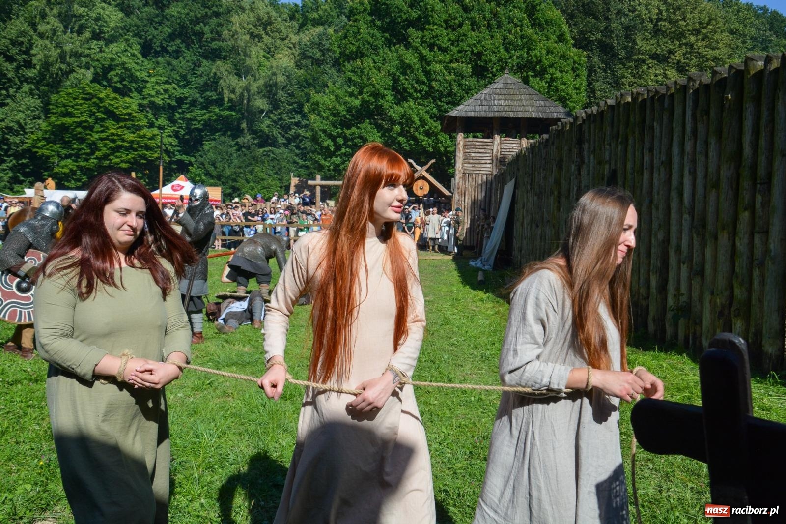 Zdjęcie w galerii na portalu naszraciborz.pl: Napad na karawanę i wielka bitwa wojów pod Oborą [FOTO i WIDEO] wiadomości z regionu