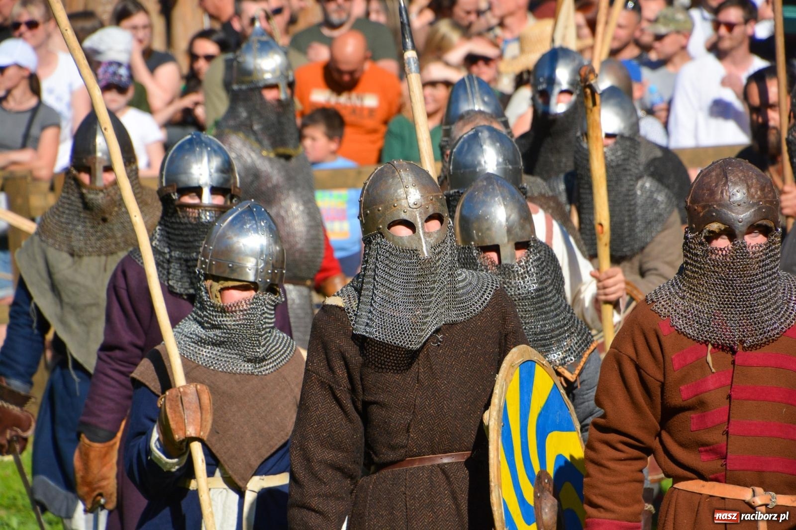 Zdjęcie w galerii na portalu naszraciborz.pl: Napad na karawanę i wielka bitwa wojów pod Oborą [FOTO i WIDEO] wiadomości z regionu