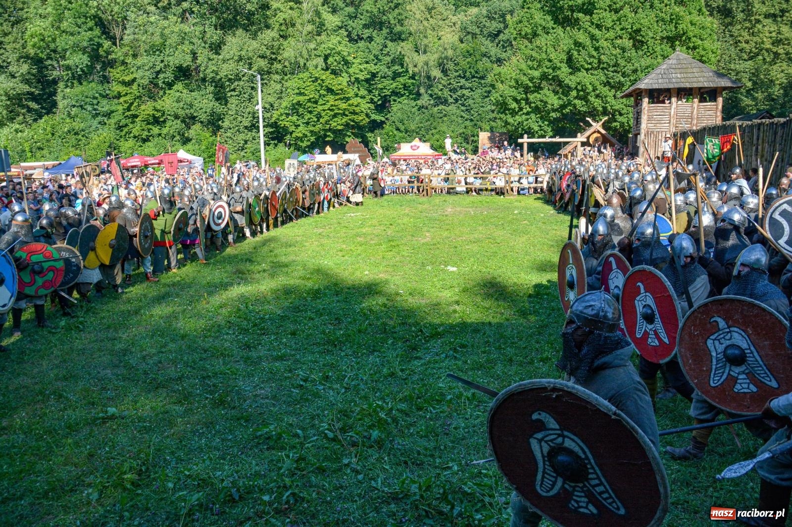 Zdjęcie w galerii na portalu naszraciborz.pl: Napad na karawanę i wielka bitwa wojów pod Oborą [FOTO i WIDEO] wiadomości z regionu