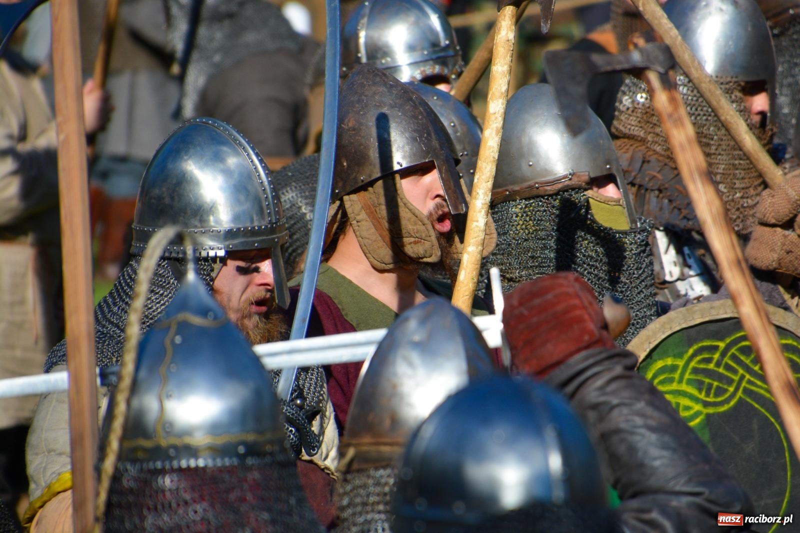 Zdjęcie w galerii na portalu naszraciborz.pl: Napad na karawanę i wielka bitwa wojów pod Oborą [FOTO i WIDEO] wiadomości z regionu