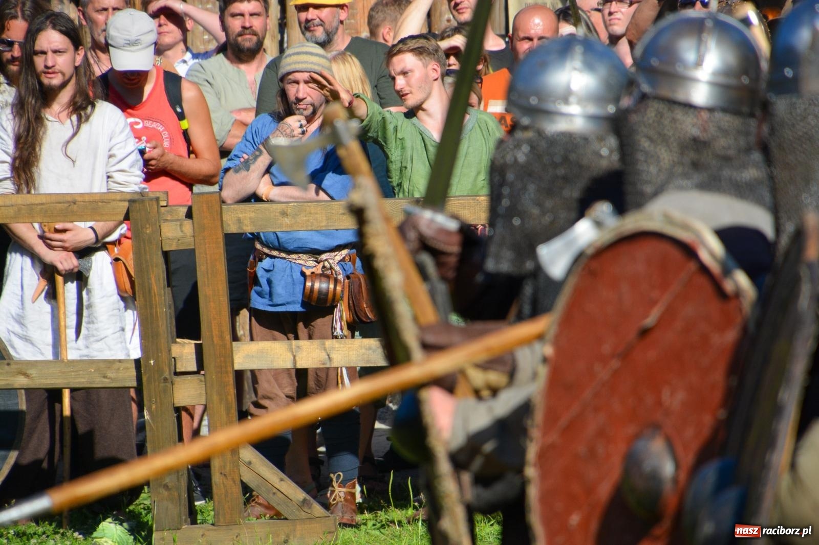 Zdjęcie w galerii na portalu naszraciborz.pl: Napad na karawanę i wielka bitwa wojów pod Oborą [FOTO i WIDEO] wiadomości z regionu