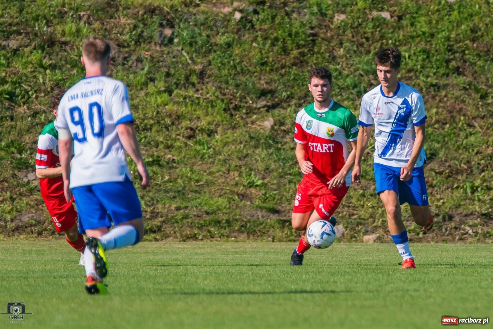 Zdjęcie w galerii na portalu naszraciborz.pl: Dziesięć do zera, Unia Racibórz żegna outsidera [FOTO] wiadomości z regionu