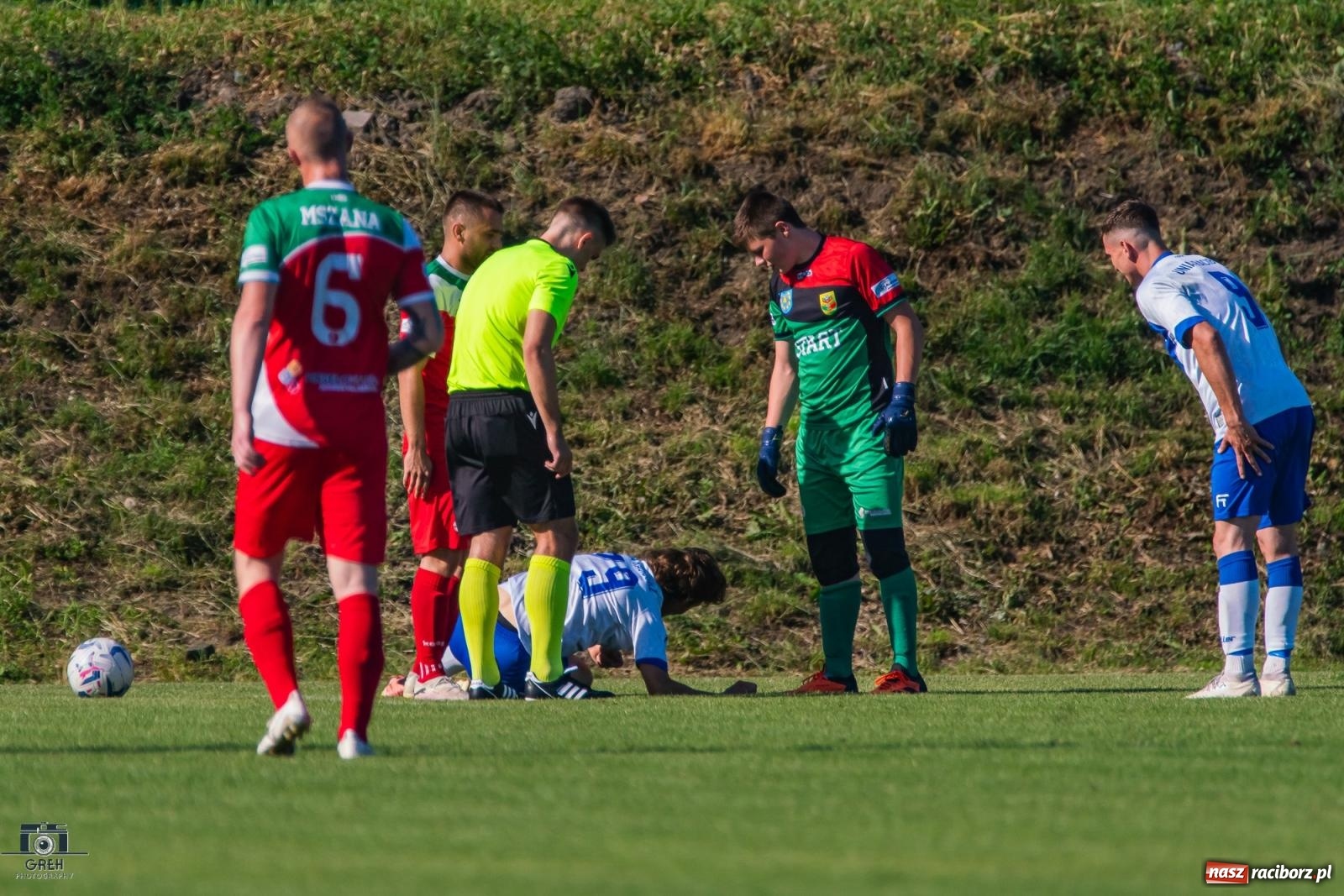 Zdjęcie w galerii na portalu naszraciborz.pl: Dziesięć do zera, Unia Racibórz żegna outsidera [FOTO] wiadomości z regionu