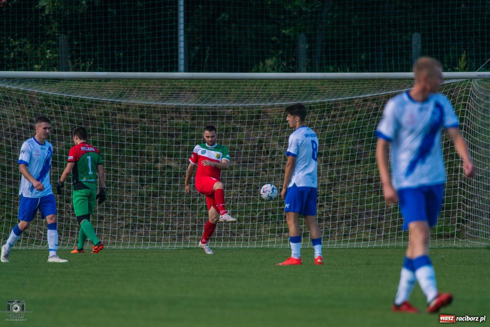 Zdjęcie w galerii na portalu naszraciborz.pl: Dziesięć do zera, Unia Racibórz żegna outsidera [FOTO] wiadomości z regionu