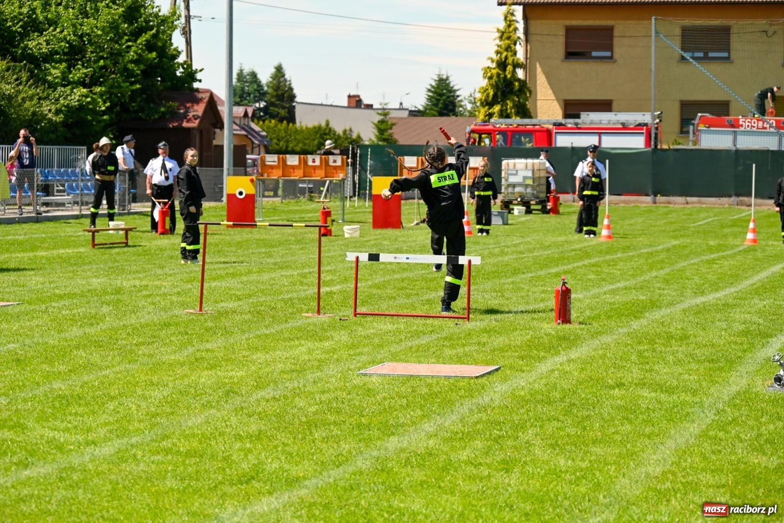 Zdjęcie w galerii na portalu naszraciborz.pl: Cała pula dla Roszkowa. Gminne zawody sportowo-pożarnicze w Krzyżanowicach wiadomości z regionu