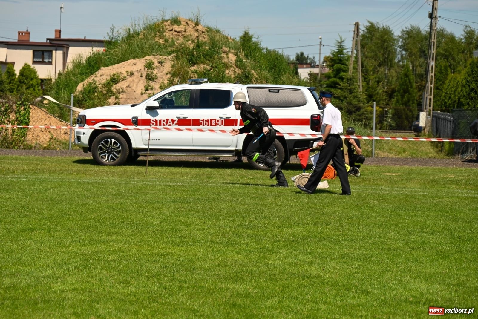 Zdjęcie w galerii na portalu naszraciborz.pl: Cała pula dla Roszkowa. Gminne zawody sportowo-pożarnicze w Krzyżanowicach wiadomości z regionu