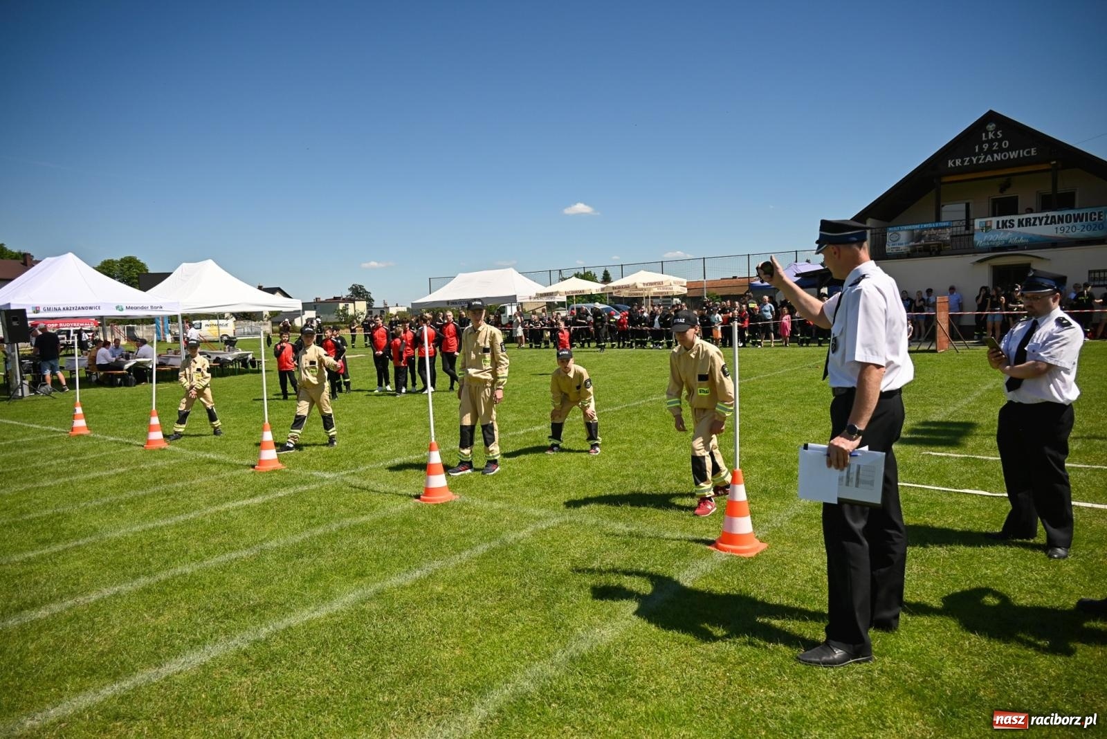 Zdjęcie w galerii na portalu naszraciborz.pl: Cała pula dla Roszkowa. Gminne zawody sportowo-pożarnicze w Krzyżanowicach wiadomości z regionu